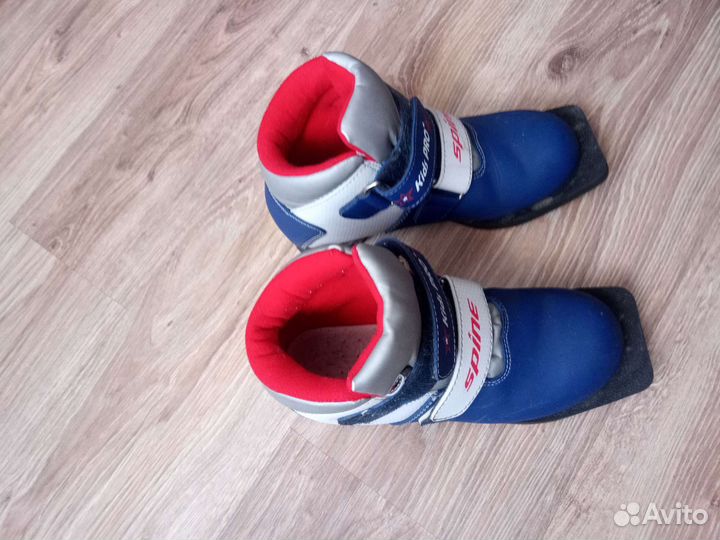 Лыжные ботинки, размер 36