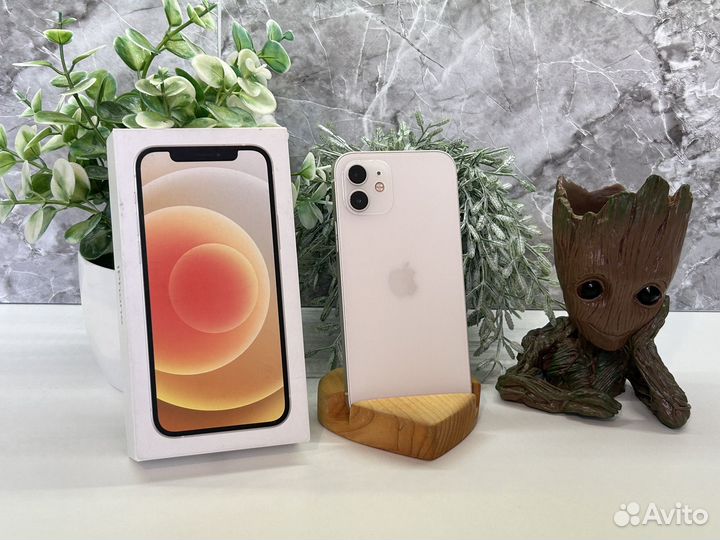 iPhone 12, 64 ГБ