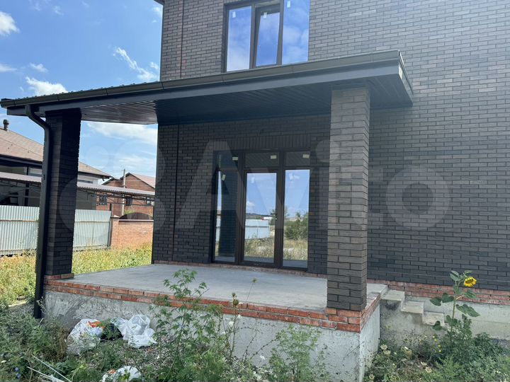 Дом 191 м² на участке 6 сот.