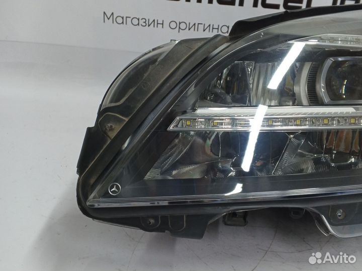 Фарa левая 3 блока Mercedes Benz W218 CLS LED