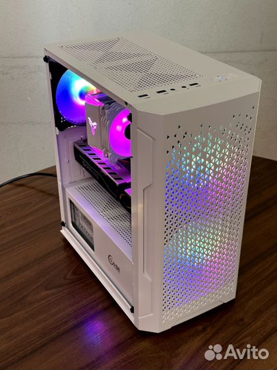 I7 8/16 Ядер + RX580 8G + SSD 1T + 16GB озу