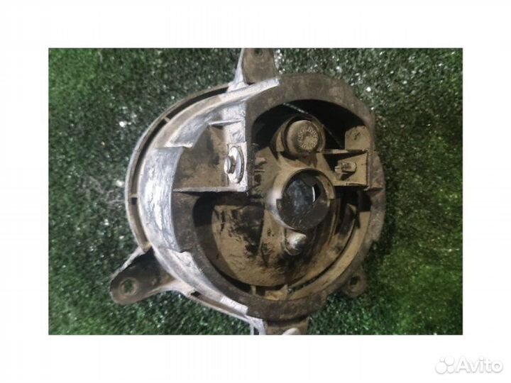 Фара противотуманная правая Kia Sorento 2.5 2004