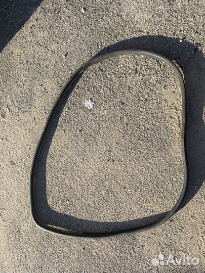 Уплотнитель передней правой двери Opel Vectra C