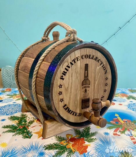 Дубовая бочка гравировка любая