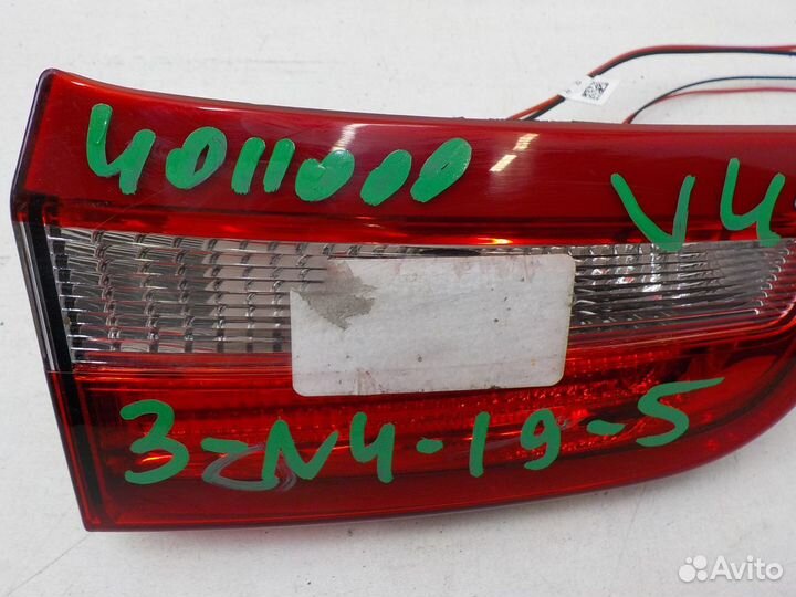 Фонарь задний правый внутренний на Volvo S60