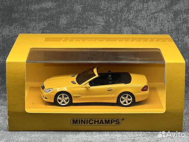 Модель mercedes sl 1/43 minichamps