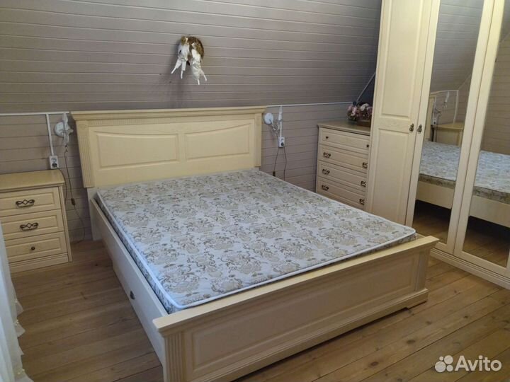 Спальный гарнитур(5 предметов)