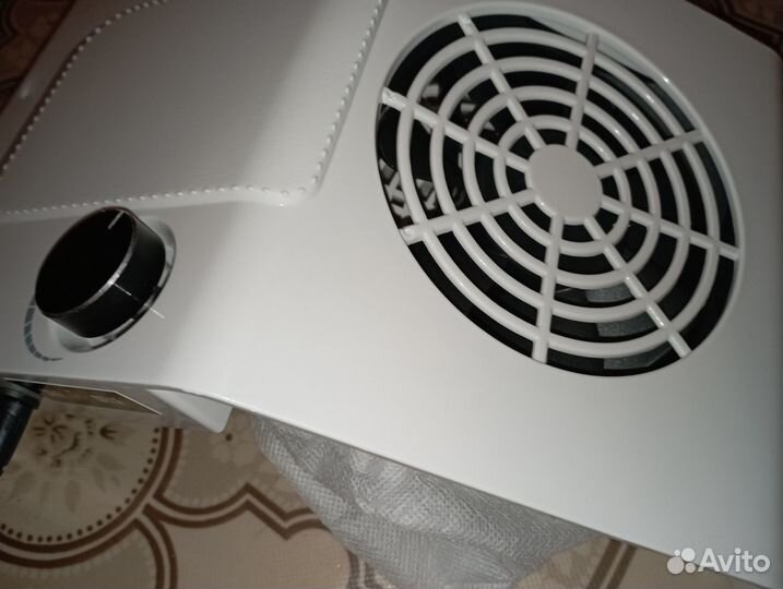 Пылесос для маникюра новый