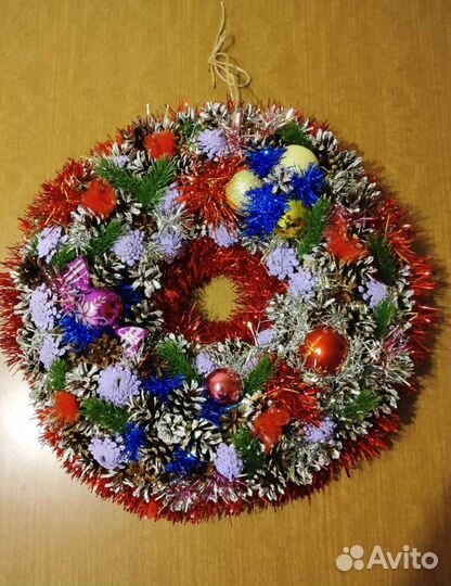 Новогодний венок интерьерный