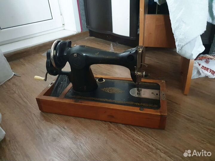 Швейная машина бу