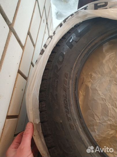 Pirelli Ice Zero FR 205/55 R16