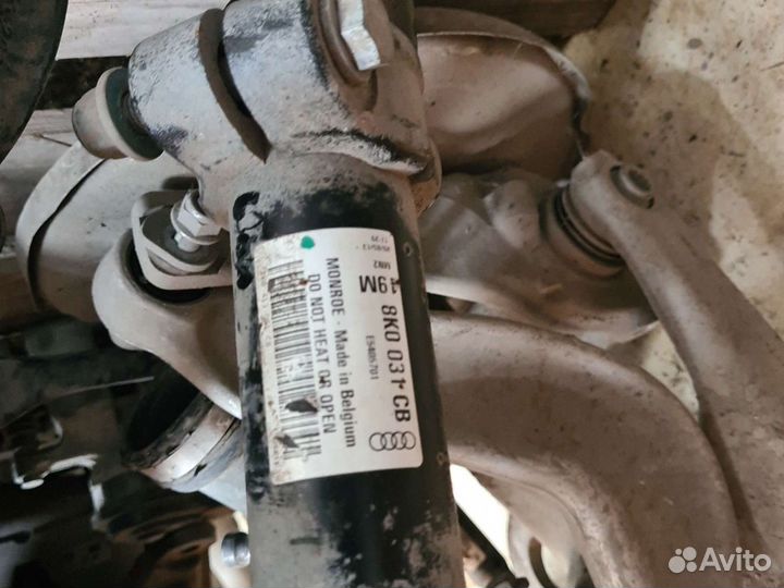 Audi a4 B8 2014 амортизатор