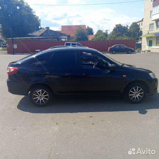 LADA Granta 1.6 МТ, 2015, 122 000 км