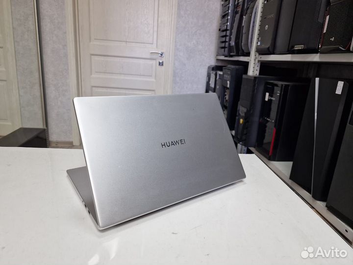 Ультрабук Huawei 15.6 R5-5500U/8GB/SSD