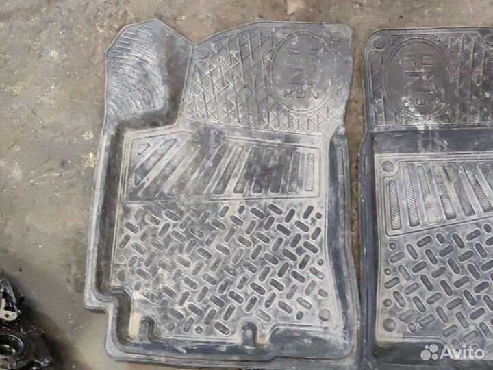 Коврик резиновый Kia Rio 3