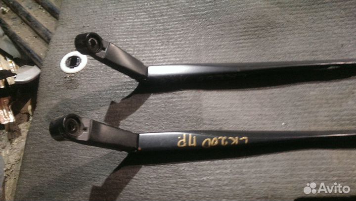 Щетка стеклоочистителя передняя Lexus Lx570 3