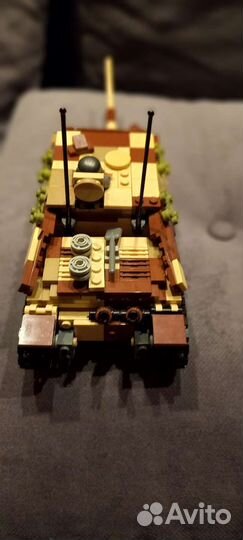 Лего танк