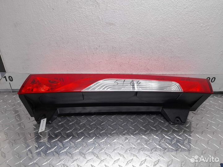 Фонарь задний наружный левый Mercedes-Benz Sprinte