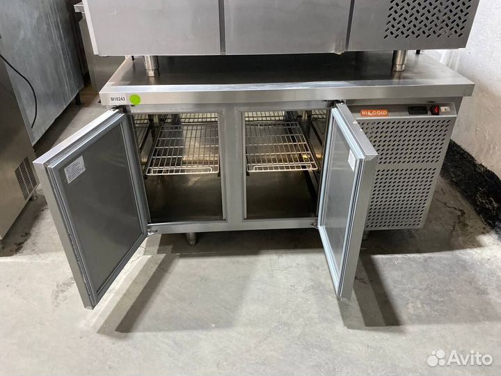 Стол холодильный Hicold с саладеттой