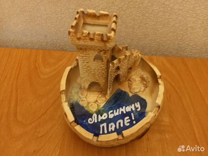 Коллекционные фигурка,разделочные доски, ложки