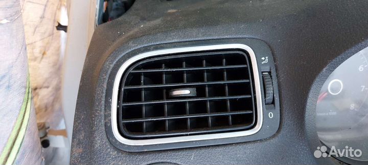 Дефлектор воздуховода Volkswagen Polo sedan