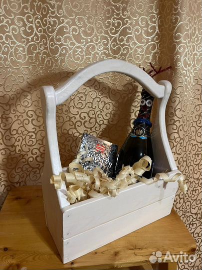 Подарочный ящик