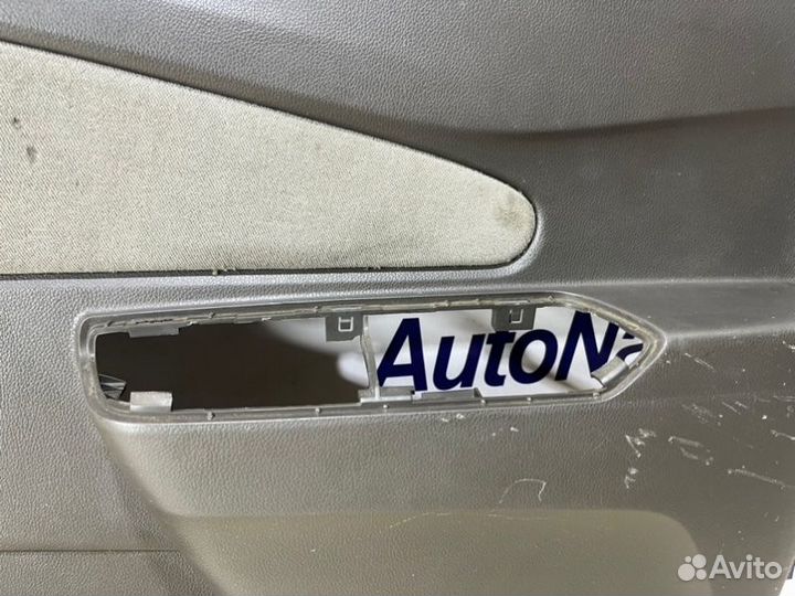 Обшивка двери передняя правая Chevrolet Cobalt