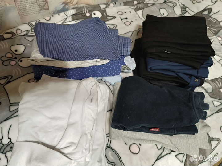 Вещи для школы (брюки, рубашки, кофта)