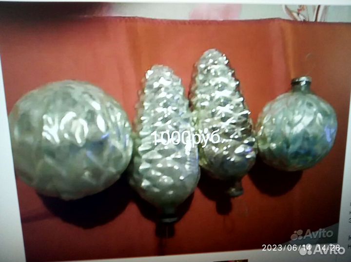 Стеклянные новогодние ёлочные игрушки