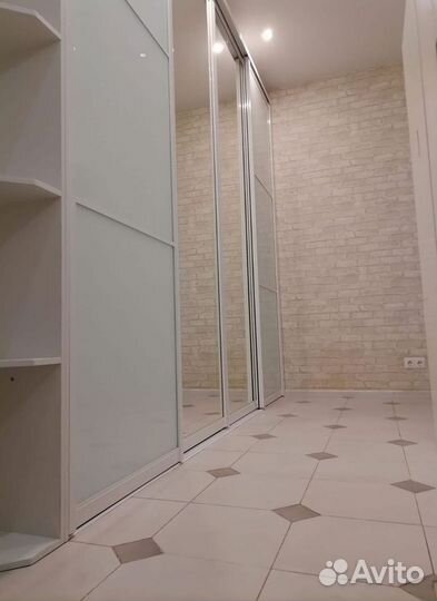 Двери купе для встроенного шкафа