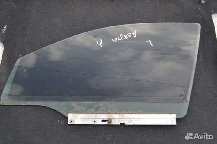 Стекло левое переднее opel astra h