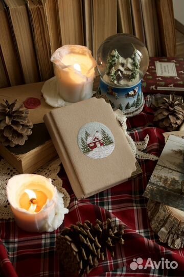 Блокнот с вышивкой ручной работы (на доставке)