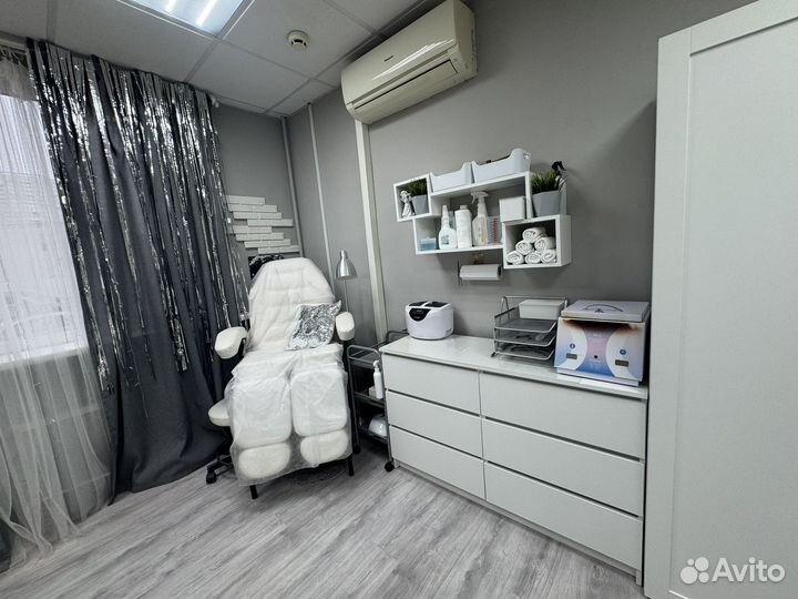 Аренда кабинета (маникюр,педикюр)