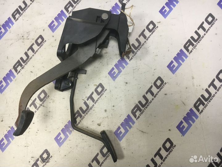 Блок педалей Шевроле Лачетти