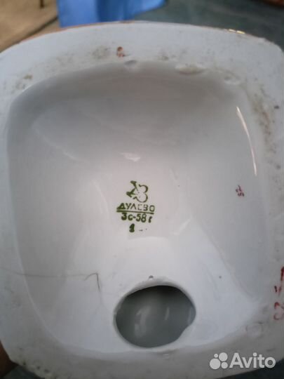 Статуэтка фарфор