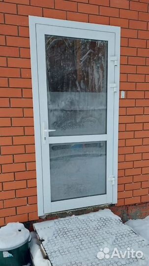 Дверь балконная