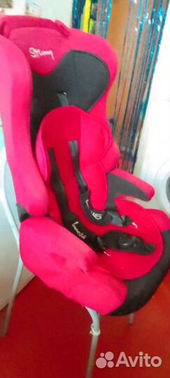 Автомобильное кресло