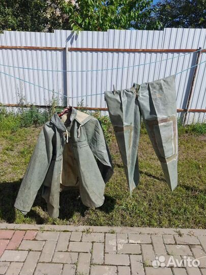 Прорезиненный костюм 104