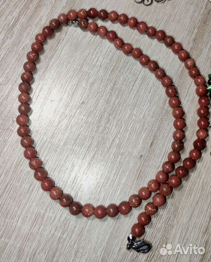 Бижутерия-бусы,серьги,кольцо,броши,шкатулка СССР