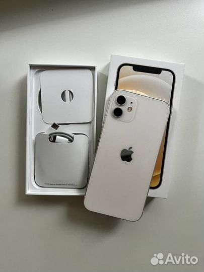 iPhone 12, 64 ГБ