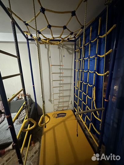 Детская шведская стенка