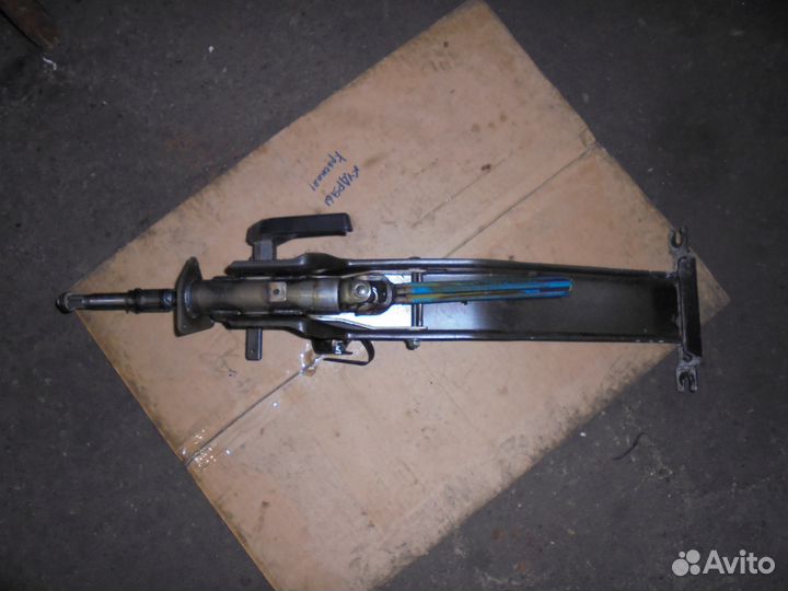 Isuzu Elf 1993- Рулевая колонка