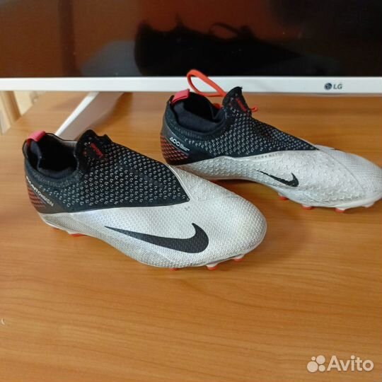 Футбольные бутсы