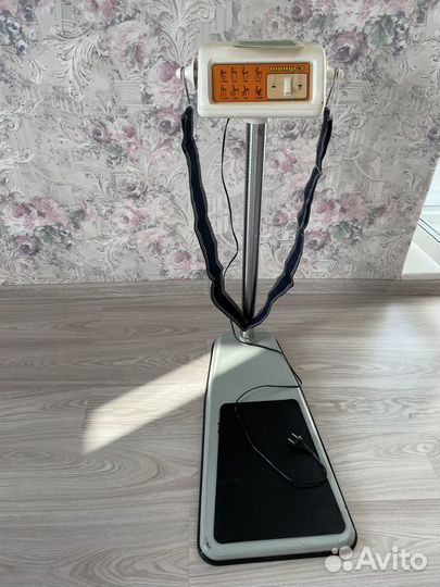 Напольный электрический вибротренажер Тонус 2