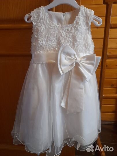 Платье для девочки нарядное