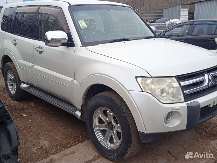 В разборе mitsubishi pajero 4 3 л бензин