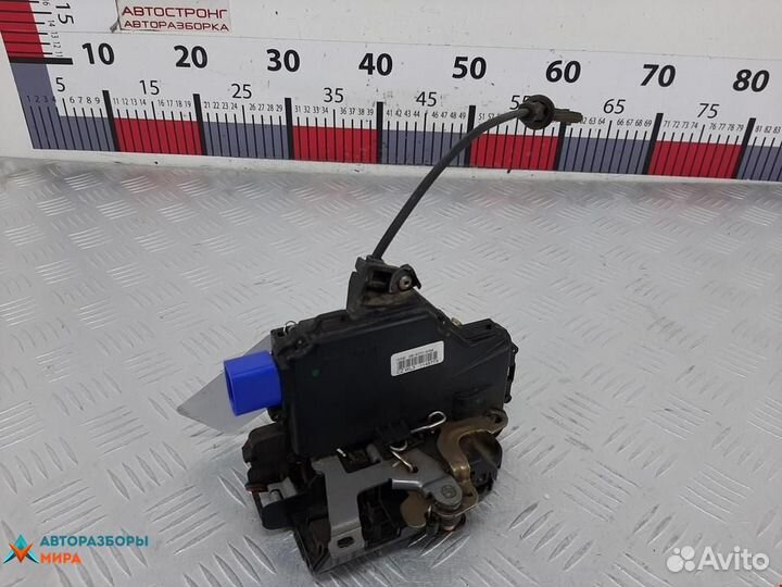 Замок двери передней левой Skoda Fabia (6Y) 2004