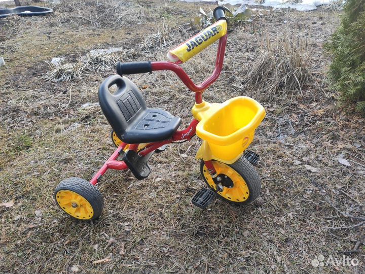 Продам трехколесный детский велосипед 2 шт