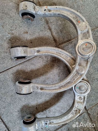 Верхние передние рычаги w164
