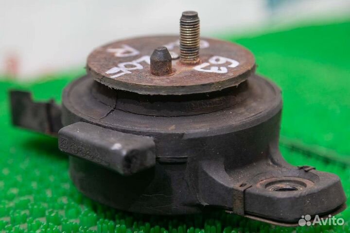 Подушка двигателя правая Subaru Forester SG EJ205